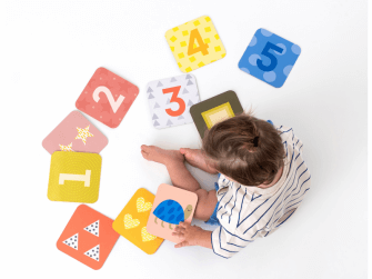 Ein Kartenset für das Bauchspiel