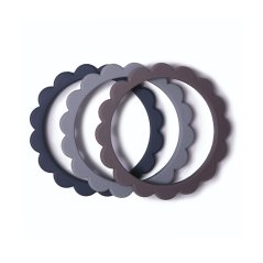 Mushie náramkové kousátko ze silikonu FLOWER steel-dove-gray-stone