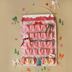 Adventní kalendář Christmas Dolls House