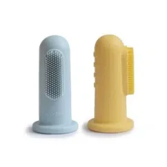 Mushie silikónová zubna kefka na prst 2ks - powder Blue