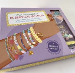 Set mit 8 Regenbogenarmbändern