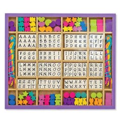 Holzperlen mit dem Alphabet