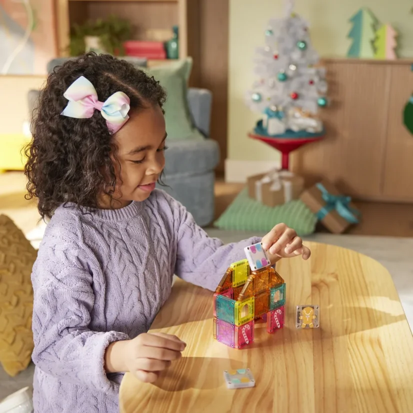 MAGNA-TILES Magnetická stavebnica microMAGS Gingerbread House Travel Set 24 dielov
