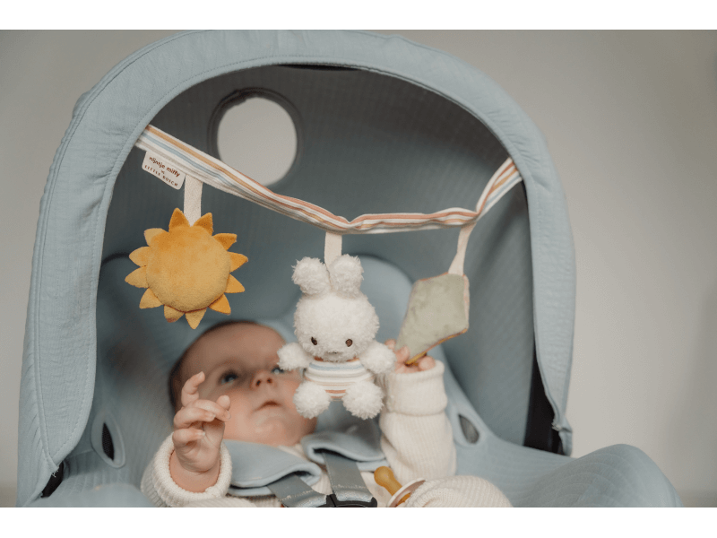 Kette für den Miffy-Kaninchen-Autositz mit Vintage-Streifen