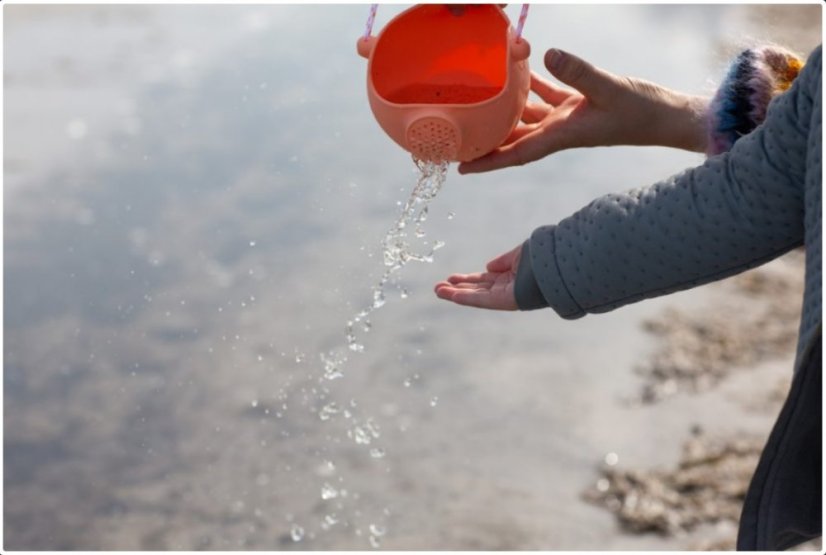 silikonová konvička různé barvy