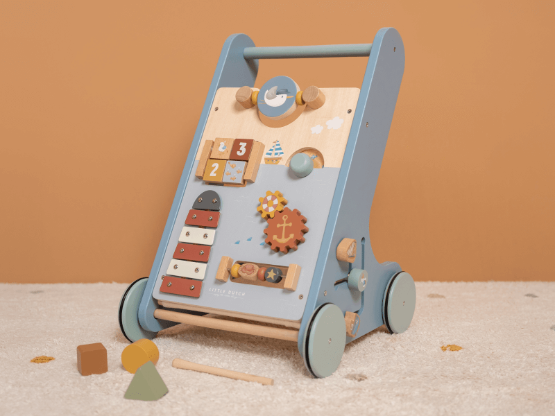 Little Dutch Chodítko s aktivitami Námořnický záliv