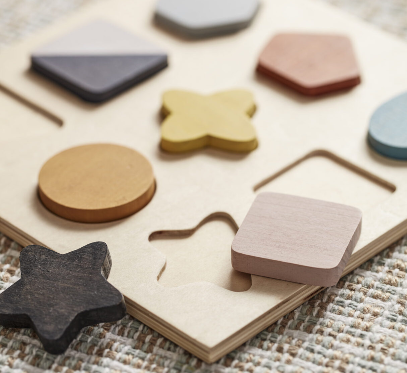 KIDS CONCEPT PUZZLE DREVENÉ GEOMETRICKÉ TVARY