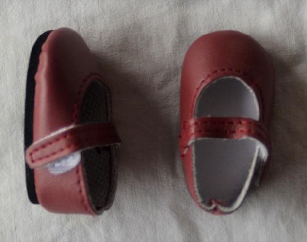 Boty pro panenky 32 cm - Nízké červené sandály