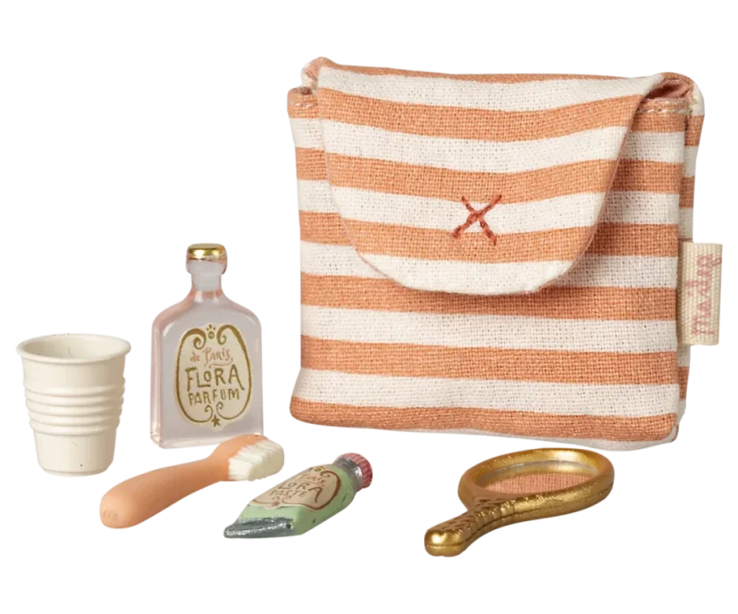 Sada zubních kartáčků v tašce pro myš Coral Maileg